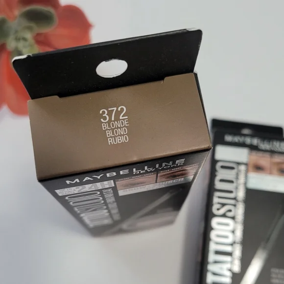 Maybelline Tattoo Studio Brow Pomade - Picture 3 of 4